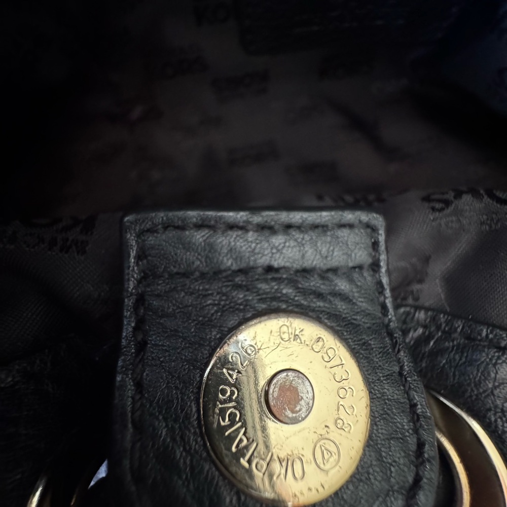 Michael Kors Fulton Drawstring Pebbled Handbag - Picture 14 of 14